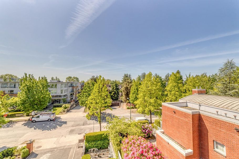 403 688 Fairchild Road Vancouver, BC - 25