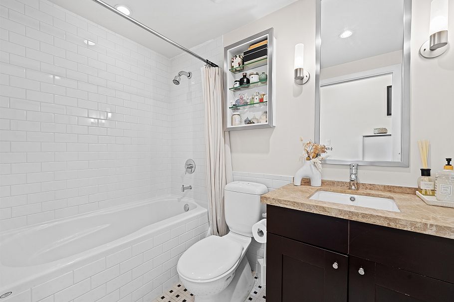 607 821 Cambie Street Vancouver, BC - 18