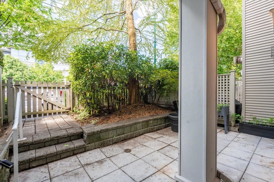 3138 W 4th Avenue Vancouver, BC - 21
