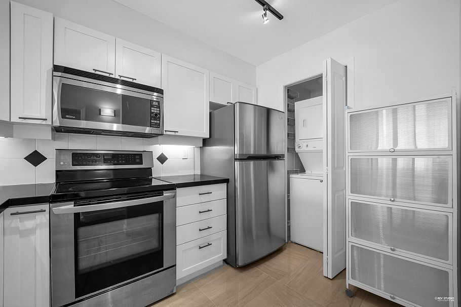 404 2575 W 4th Avenue Vancouver, BC - 14