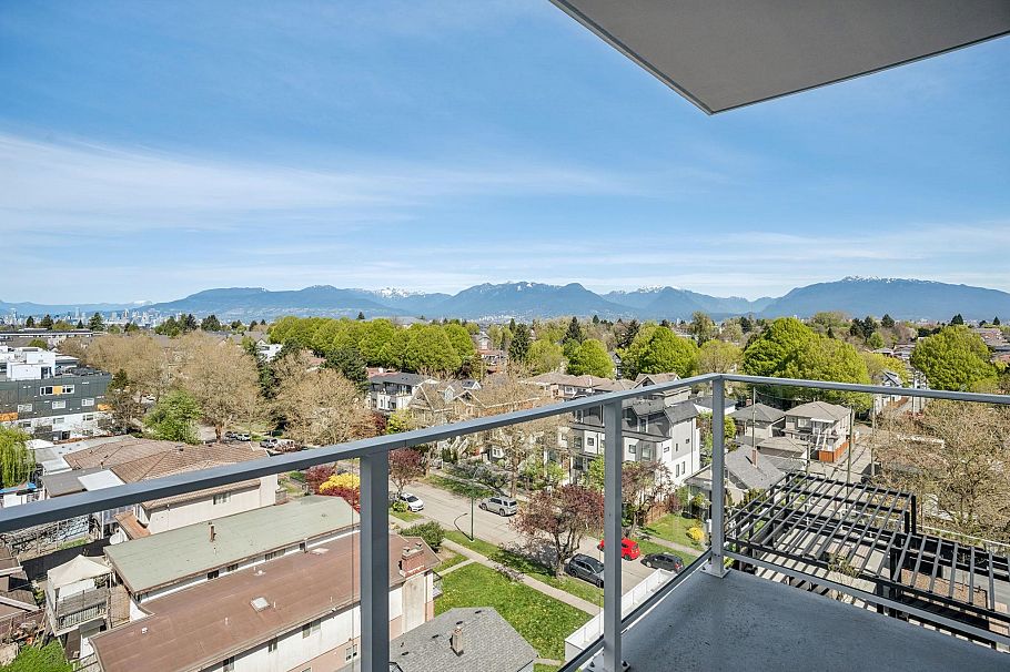 753 5189 Earles Street Vancouver, BC - 10