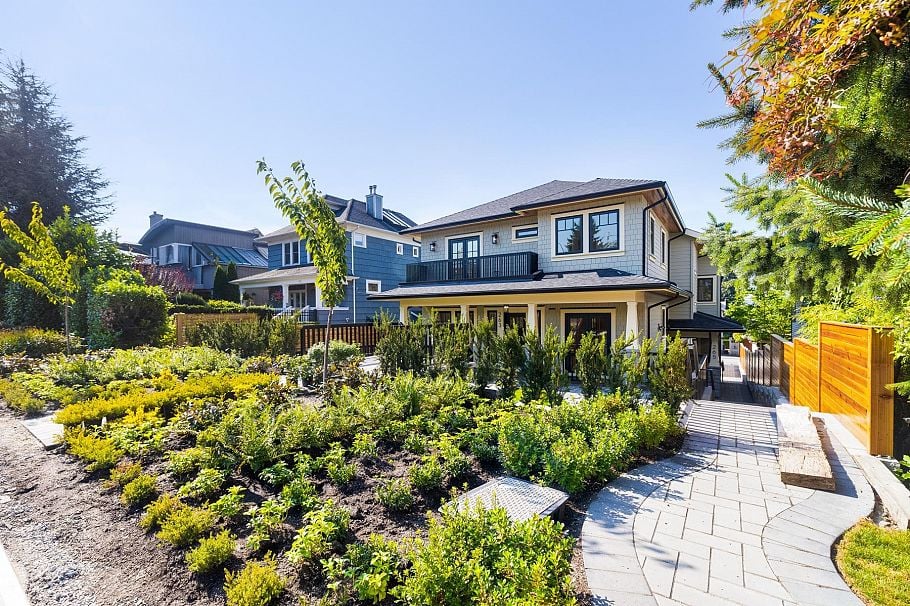 265 W 6th Street North Vancouver, BC - 25