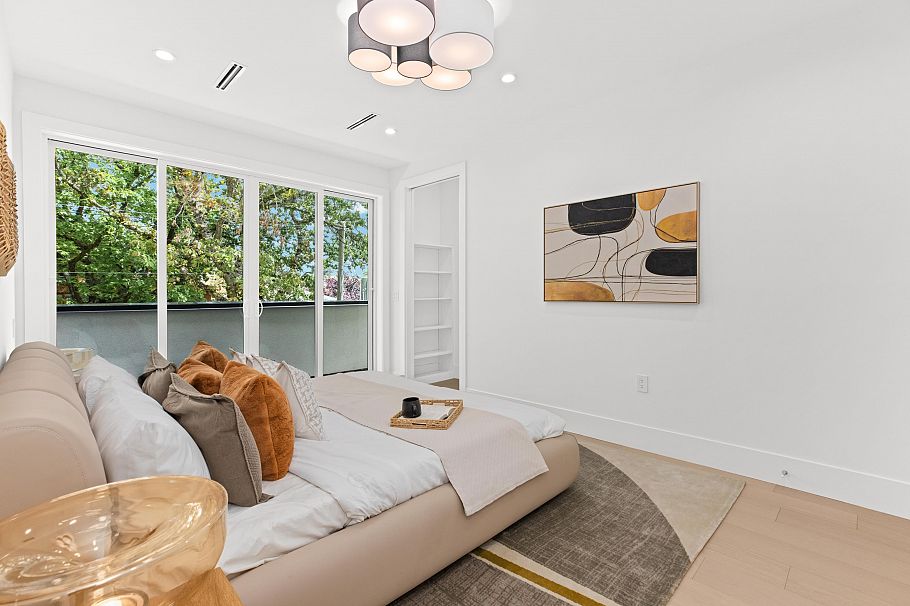 2 5061 Blenheim Street Vancouver, BC - 27