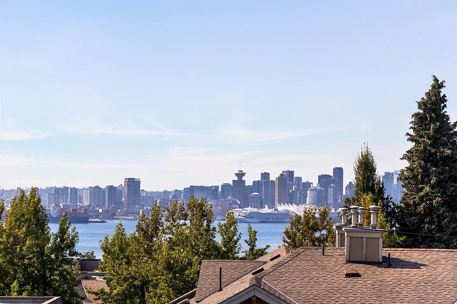 265 W 6th Street North Vancouver, BC - 21