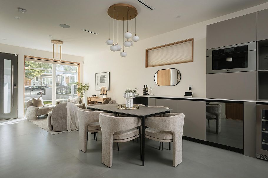 4717 Lanark Street Vancouver, BC - 5