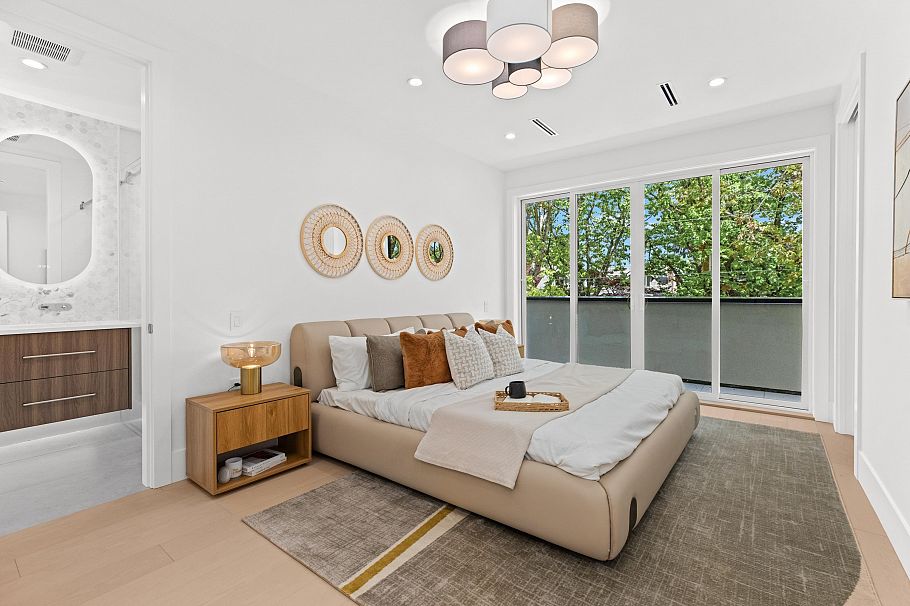 2 5061 Blenheim Street Vancouver, BC - 19