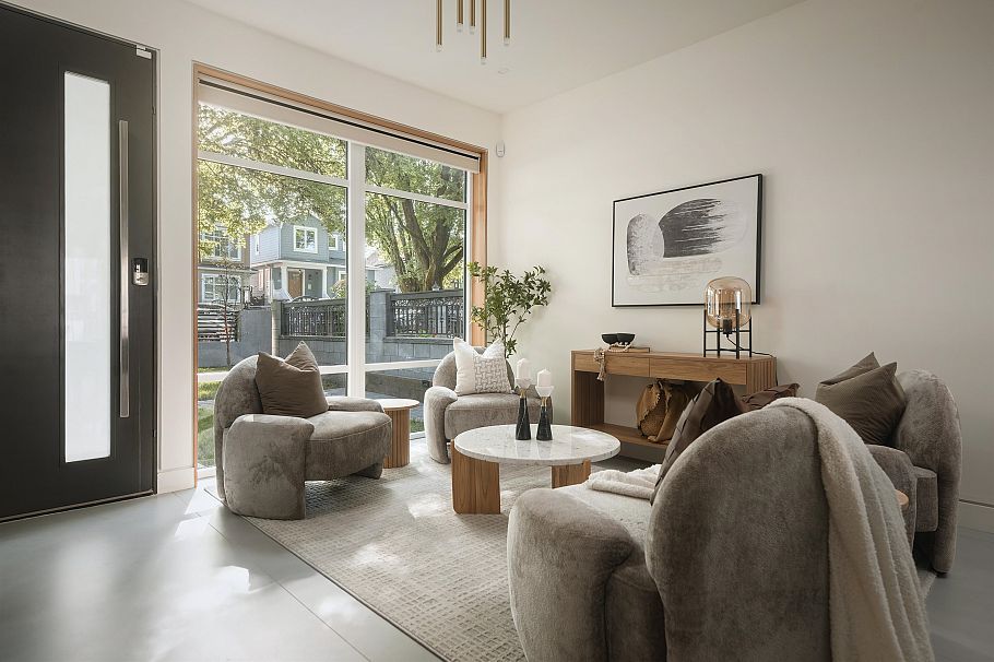 4717 Lanark Street Vancouver, BC - 4