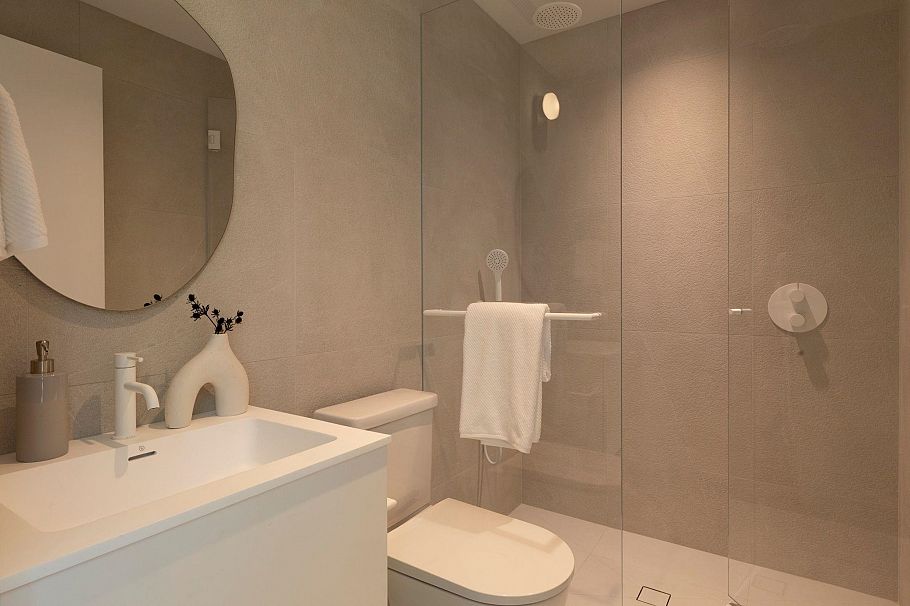 2 2830 Musqueamview Street Vancouver, BC - 17