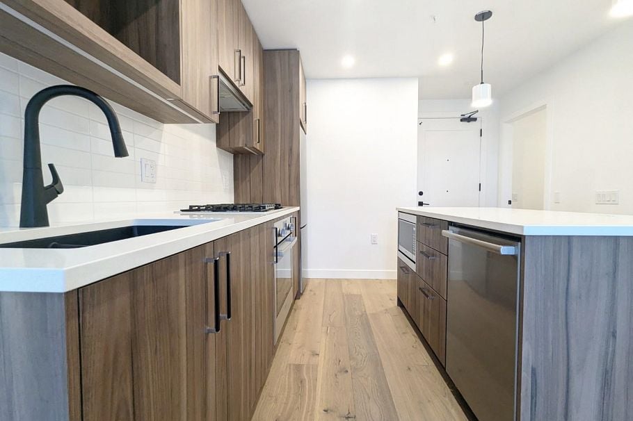 2xx 6859 CAMBIE STREET, Vancouver BC V6P 3H1 Vancouver, BC - 4