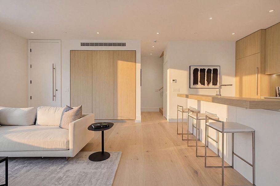 2 2830 Musqueamview Street Vancouver, BC - 12