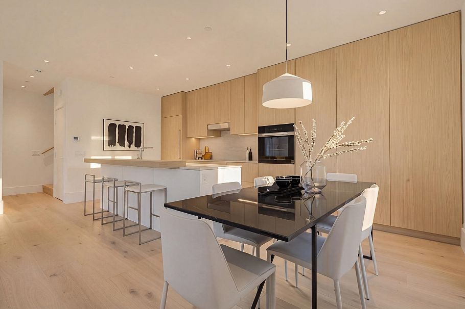 2 2830 Musqueamview Street Vancouver, BC - 10