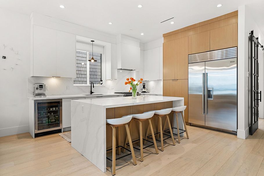 3123 W 16th Avenue Vancouver, BC - 6