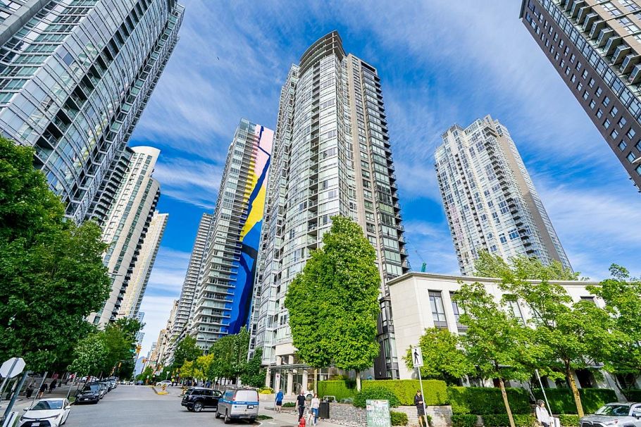 3108 1438 Richards Street Vancouver, BC - 2