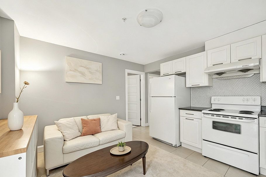 3034 Kings Avenue Vancouver, BC - 9