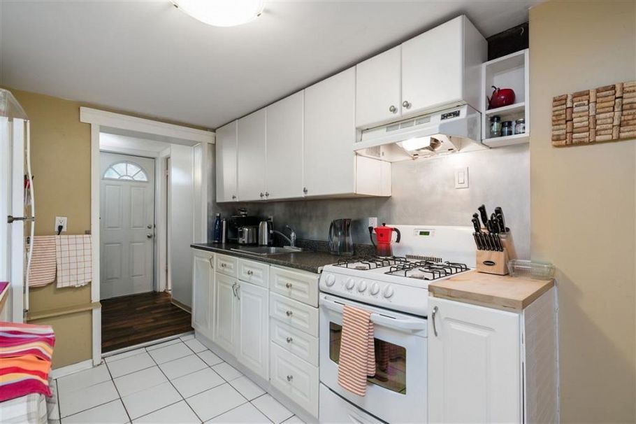 1000 E 11TH AVENUE, Vancouver BC V5T 2G1 Vancouver, BC - 4