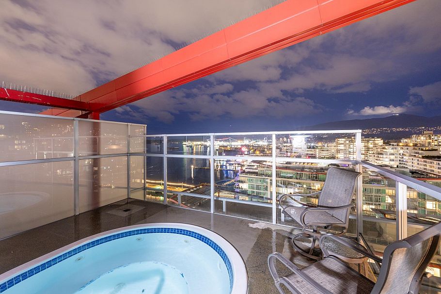 803 199 Victory Ship Way North Vancouver, BC - 29