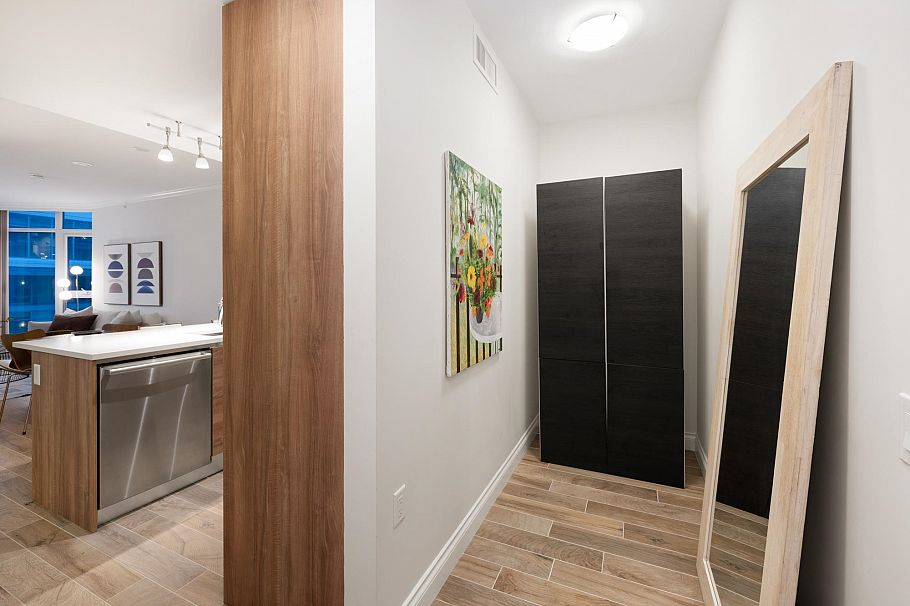 803 199 Victory Ship Way North Vancouver, BC - 14