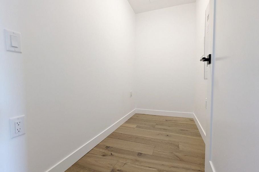 2xx 6859 CAMBIE STREET, Vancouver BC V6P 3H1 Vancouver, BC - 9