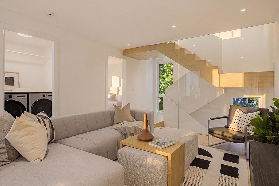 2 2830 Musqueamview Street Vancouver, BC - 13