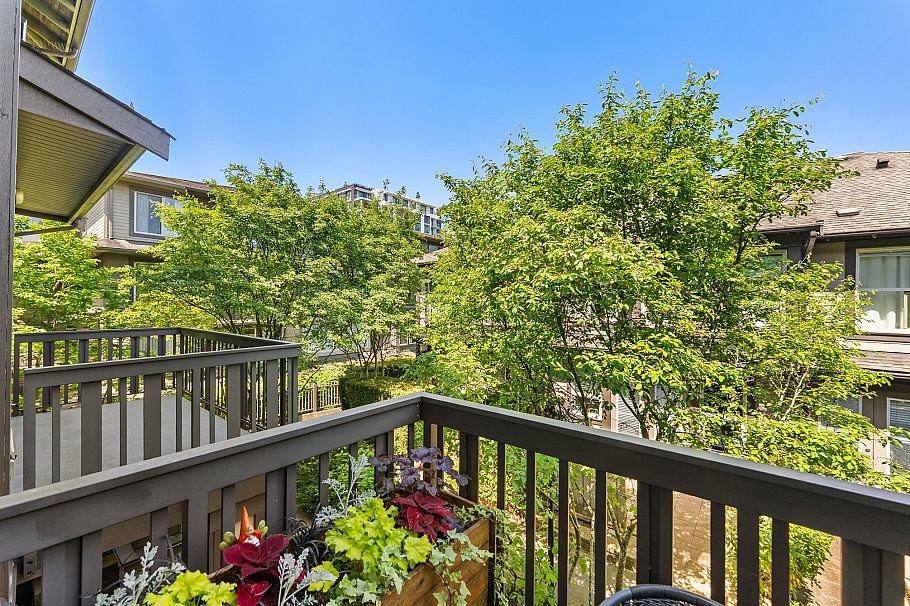 3 307 E 15th Street North Vancouver, BC - 24