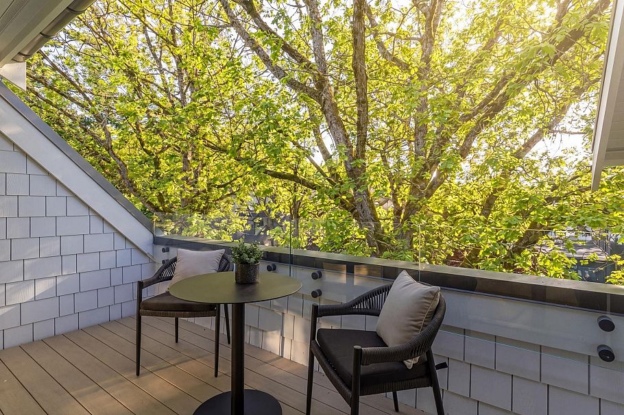 2 2830 Musqueamview Street Vancouver, BC - 27