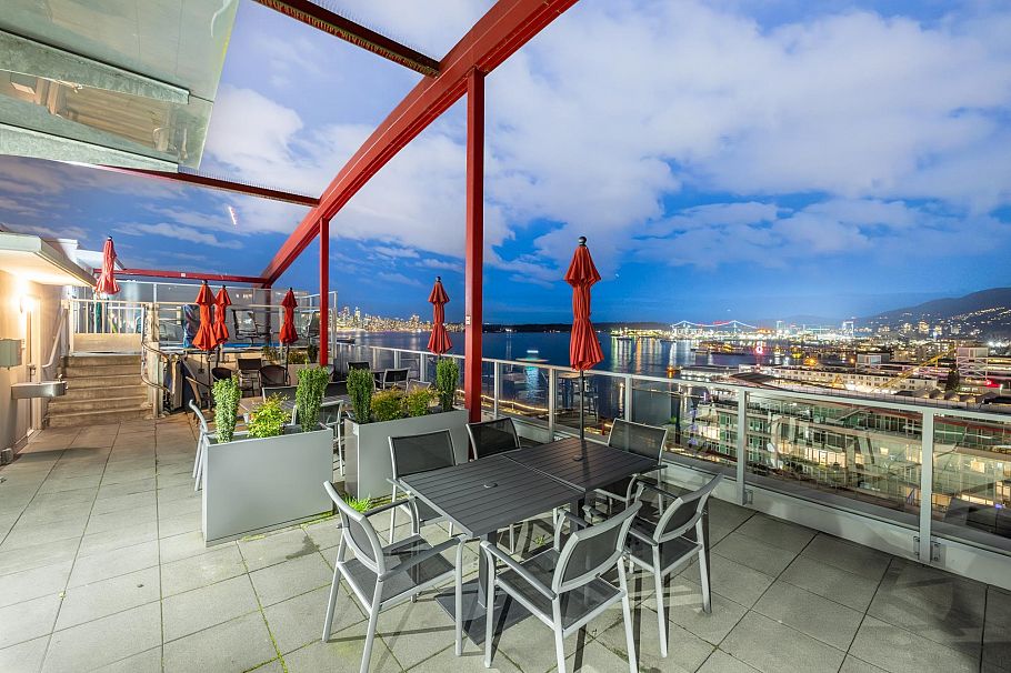 803 199 Victory Ship Way North Vancouver, BC - 28