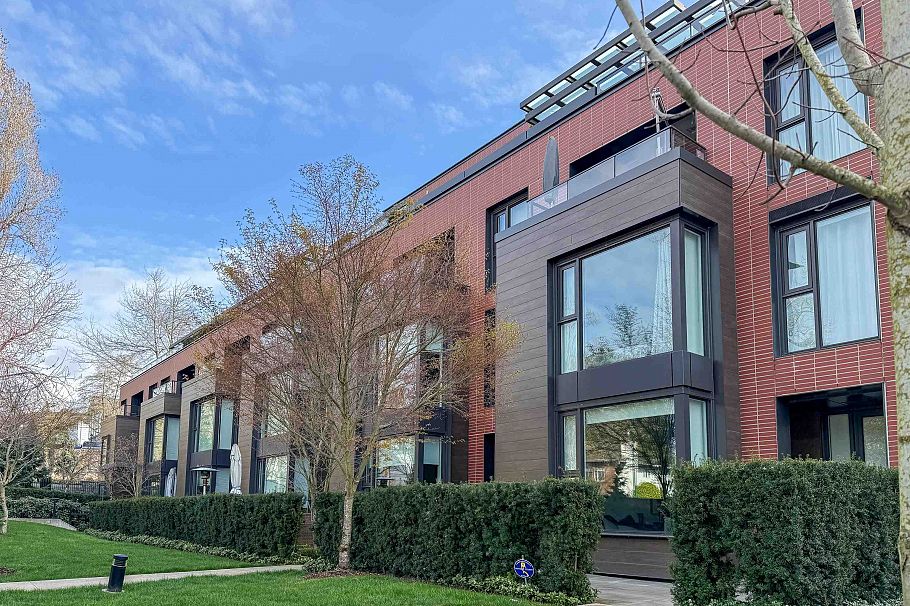 101 7128 Adera Street Vancouver, BC - 2