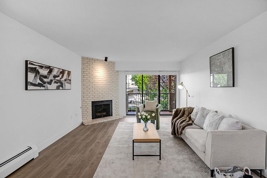 206 2299 E 30th Avenue Vancouver, BC - 5
