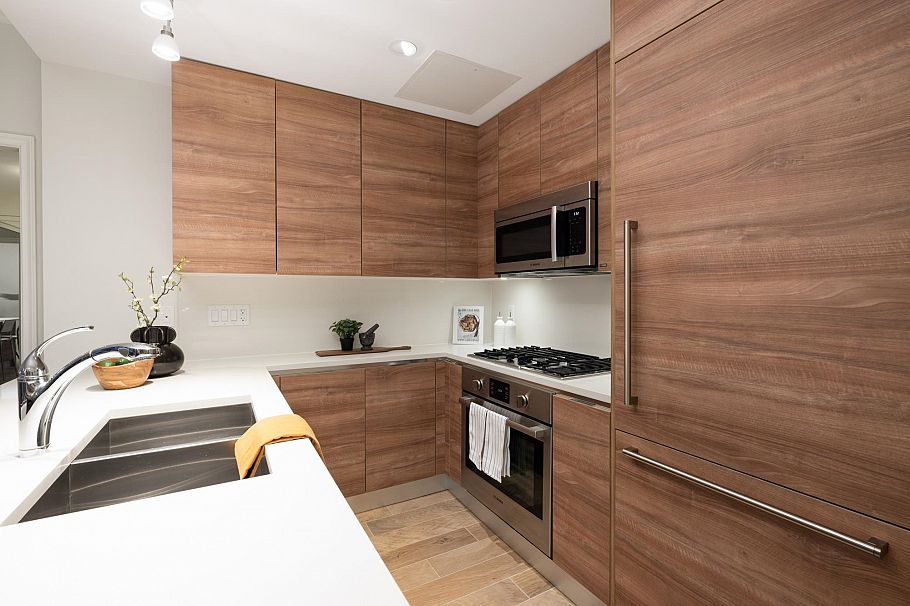 803 199 Victory Ship Way North Vancouver, BC - 10