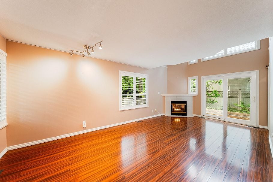 25 650 Roche Point Drive North Vancouver, BC - 10
