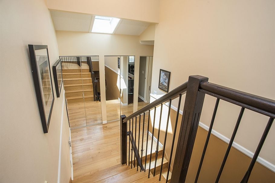 1989 Cedar Village Crescent North Vancouver, BC - 13