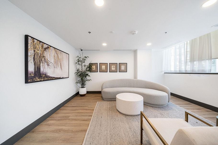 202 1675 Lions Gate Lane Vancouver, BC - 27