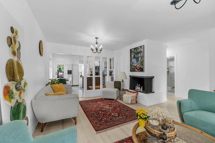 1698 Garden Avenue North Vancouver, BC - 4