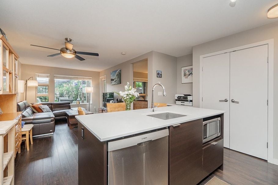 207 1677 Lloyd Avenue North Vancouver, BC - 11