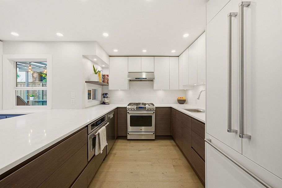 308 E 6th Street North Vancouver, BC - 15