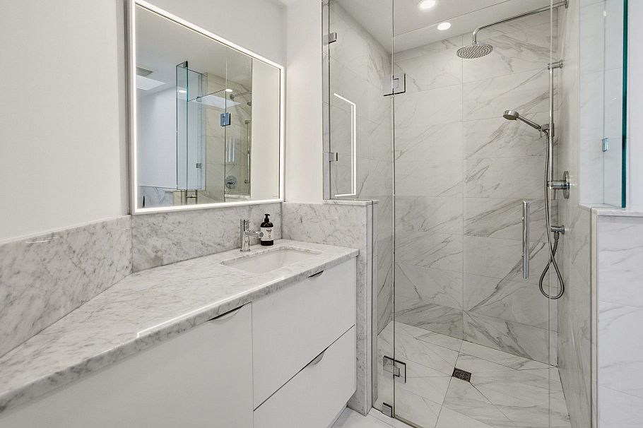 308 E 6th Street North Vancouver, BC - 29