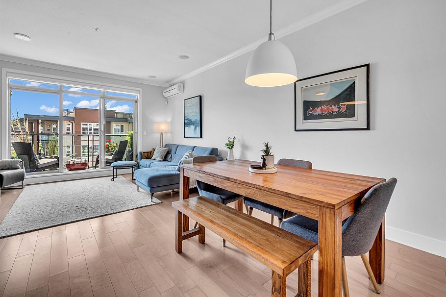 74 728 W 14th Street North Vancouver, BC - 23