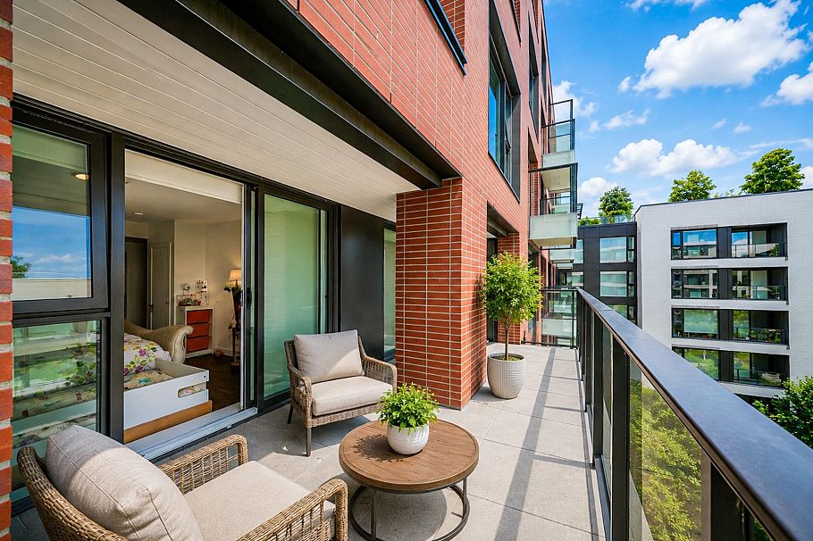 603 1571 W 57th Avenue Vancouver, BC - 24