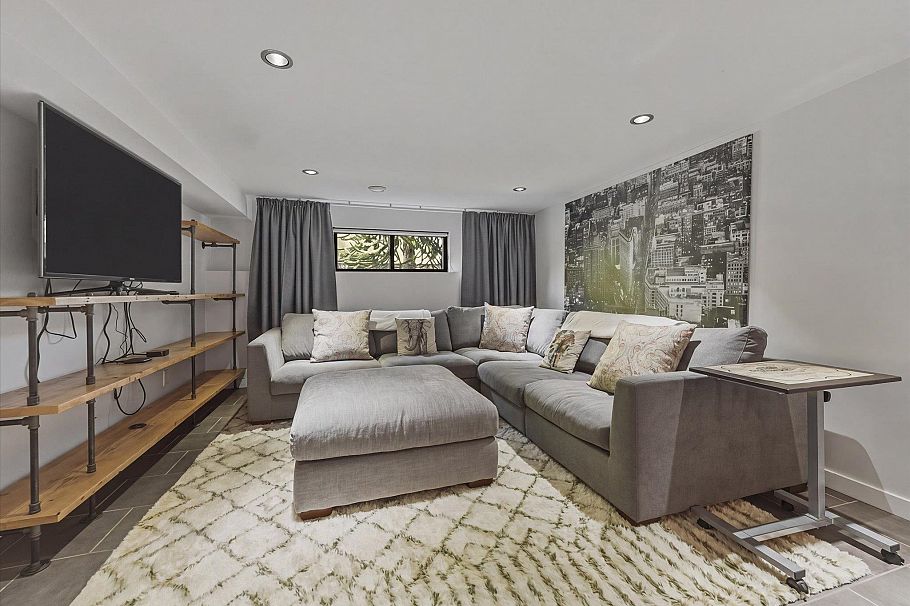 2614 Parker Street Vancouver, BC - 21