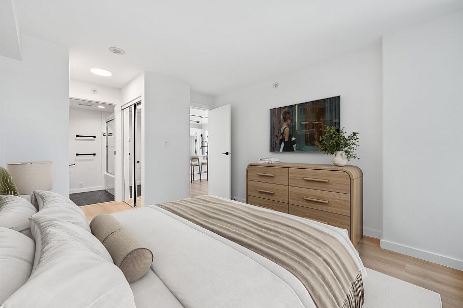 305 1328 W Pender Street Vancouver, BC - 15