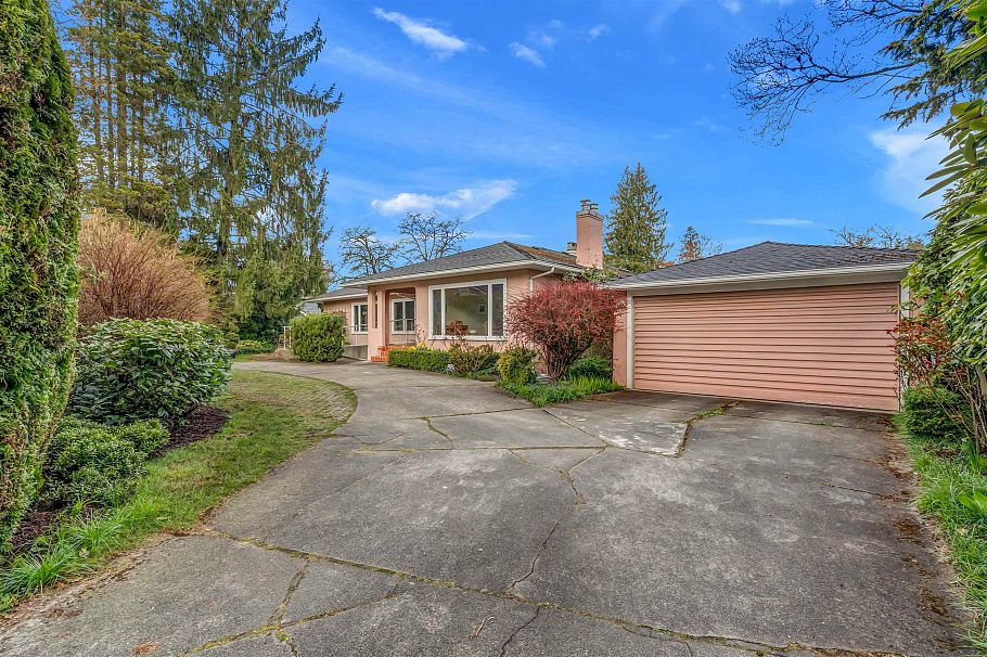 1549 W 33 Avenue Vancouver, BC - 28