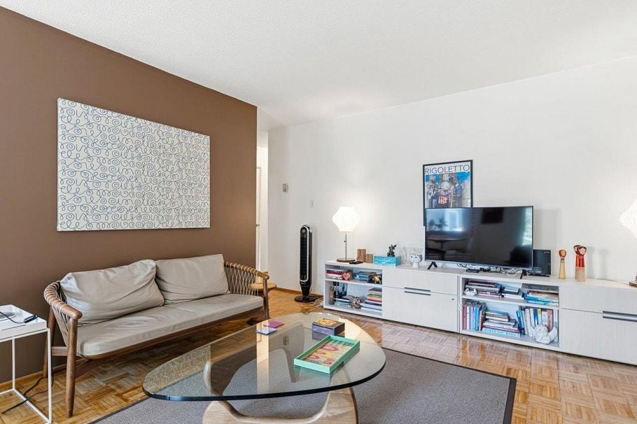 5 140 E 20th Street North Vancouver, BC - 2