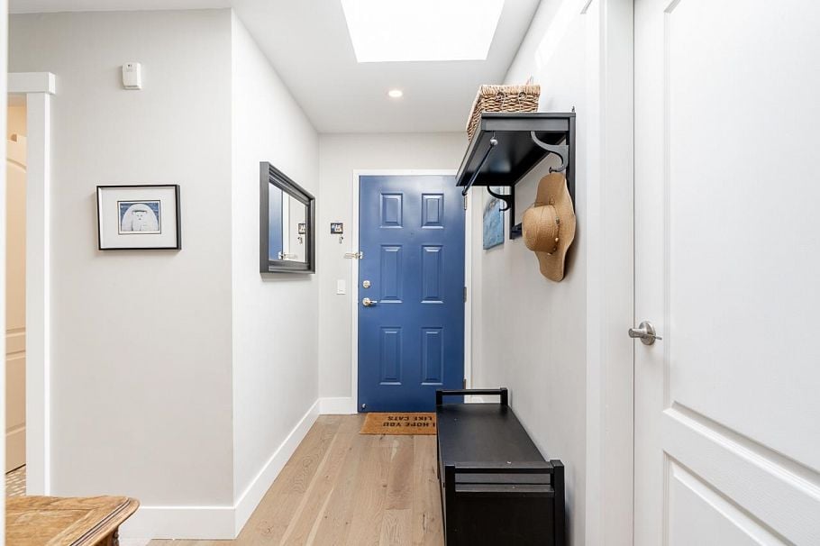 306 1535 Chesterfield Avenue North Vancouver, BC - 25