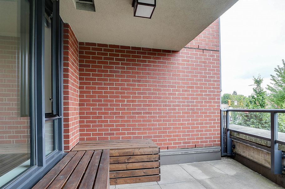 221 3228 Tupper Street Vancouver, BC - 17