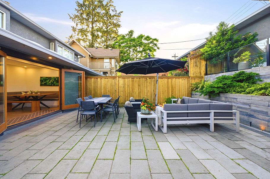308 E 6th Street North Vancouver, BC - 10