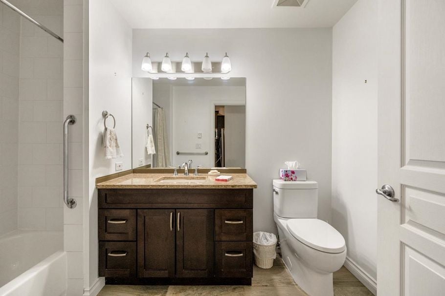 113 960 Lynn Valley Road Vancouver, BC - 4