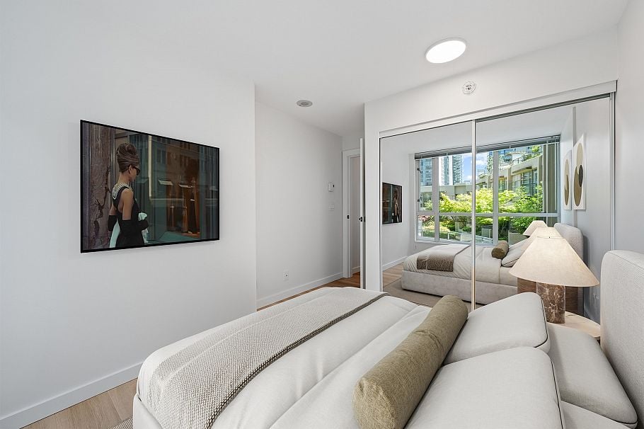 305 1328 W Pender Street Vancouver, BC - 24