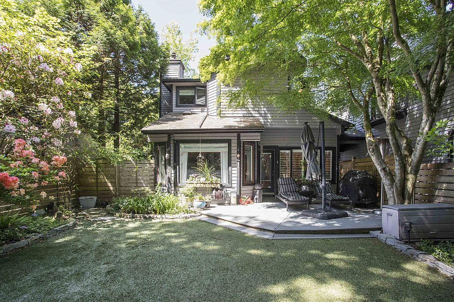 1989 Cedar Village Crescent North Vancouver, BC - 28