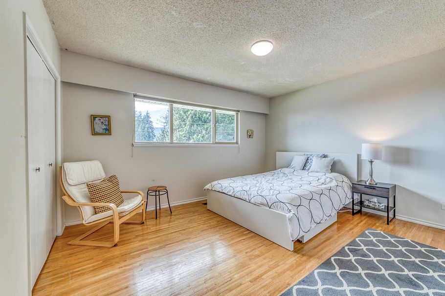 4902 Ranger Avenue North Vancouver, BC - 11
