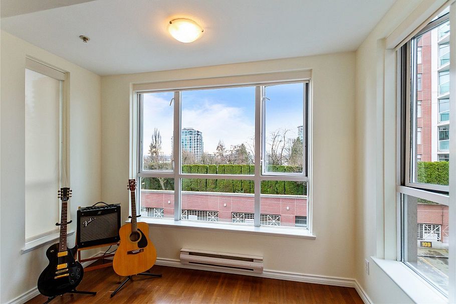 204 155 E 3rd Street North Vancouver, BC - 3